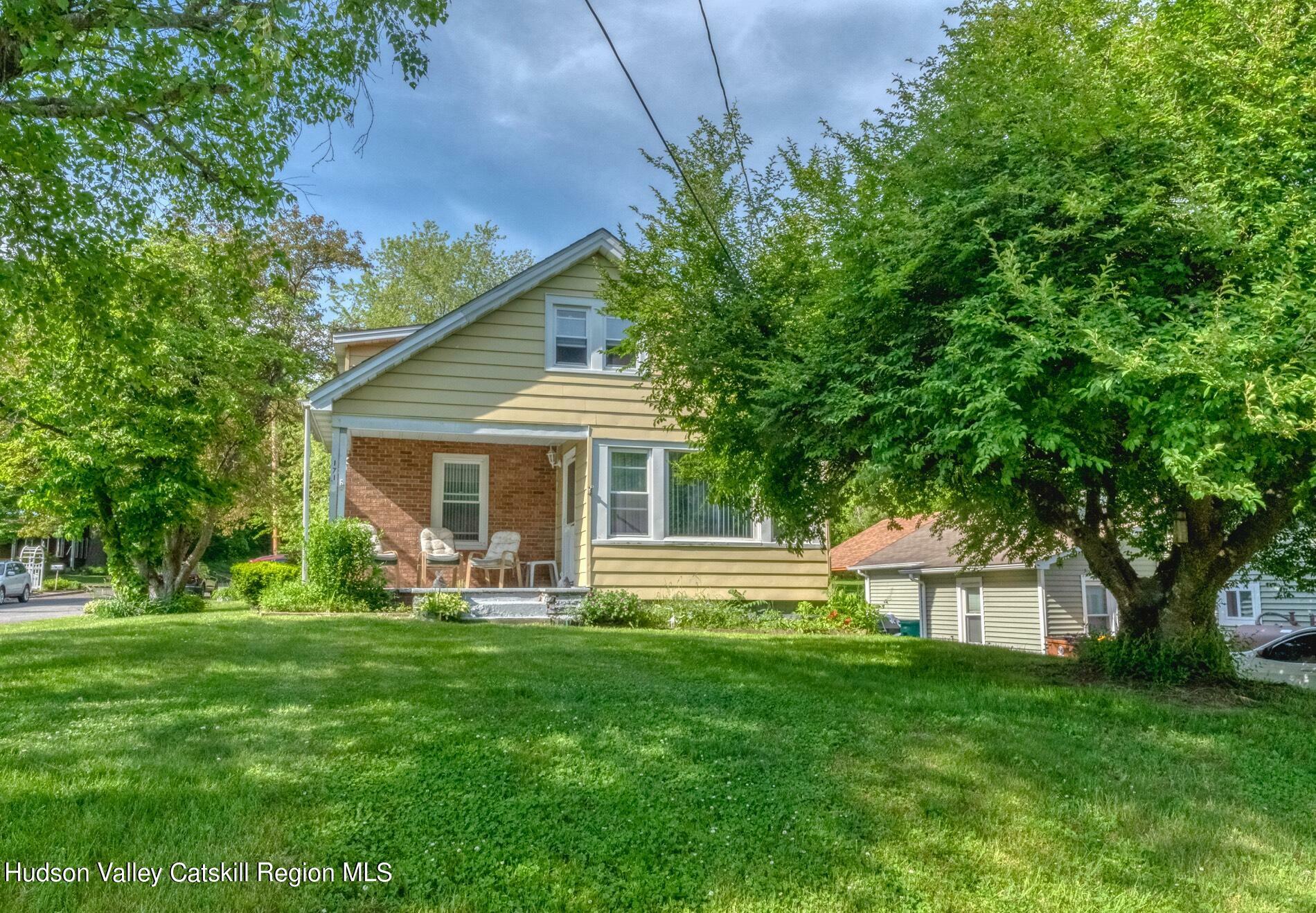 Property Photo:  171 Lincoln  NY 12401 