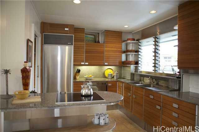 Property Photo:  337 N Kainalu Drive  HI 96734 