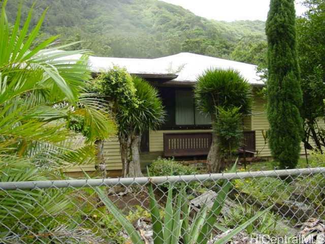 Property Photo:  31 Niniko Place  HI 96817 