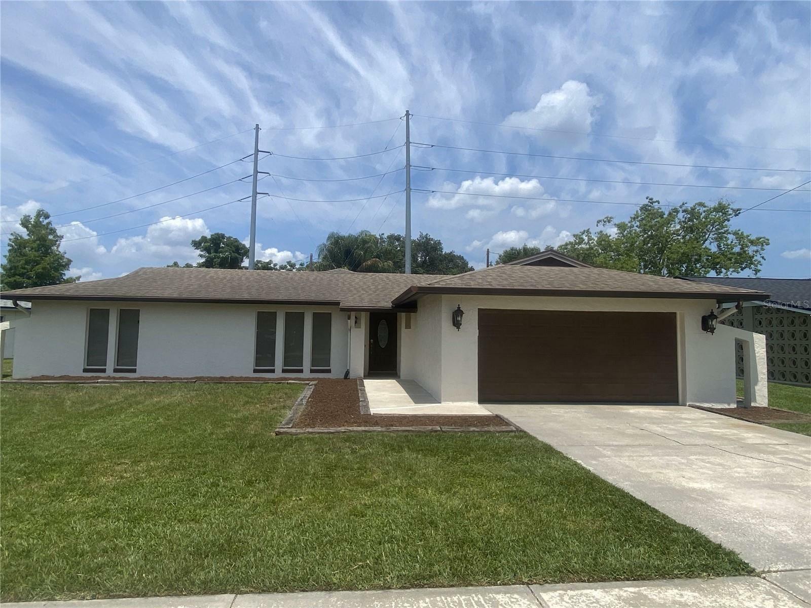 Property Photo:  1005 Carvell Drive  FL 32792 