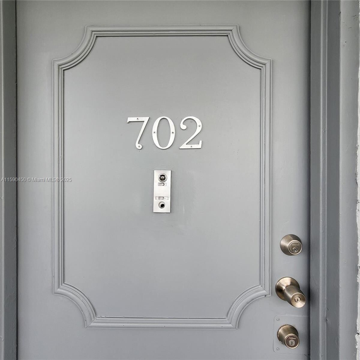 Property Photo: 1345 West Ave 702 FL 33139