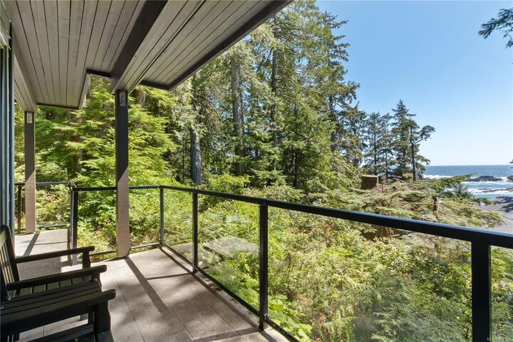 Property Photo: 596 Marine Dr #1801 BC V0R 3A0