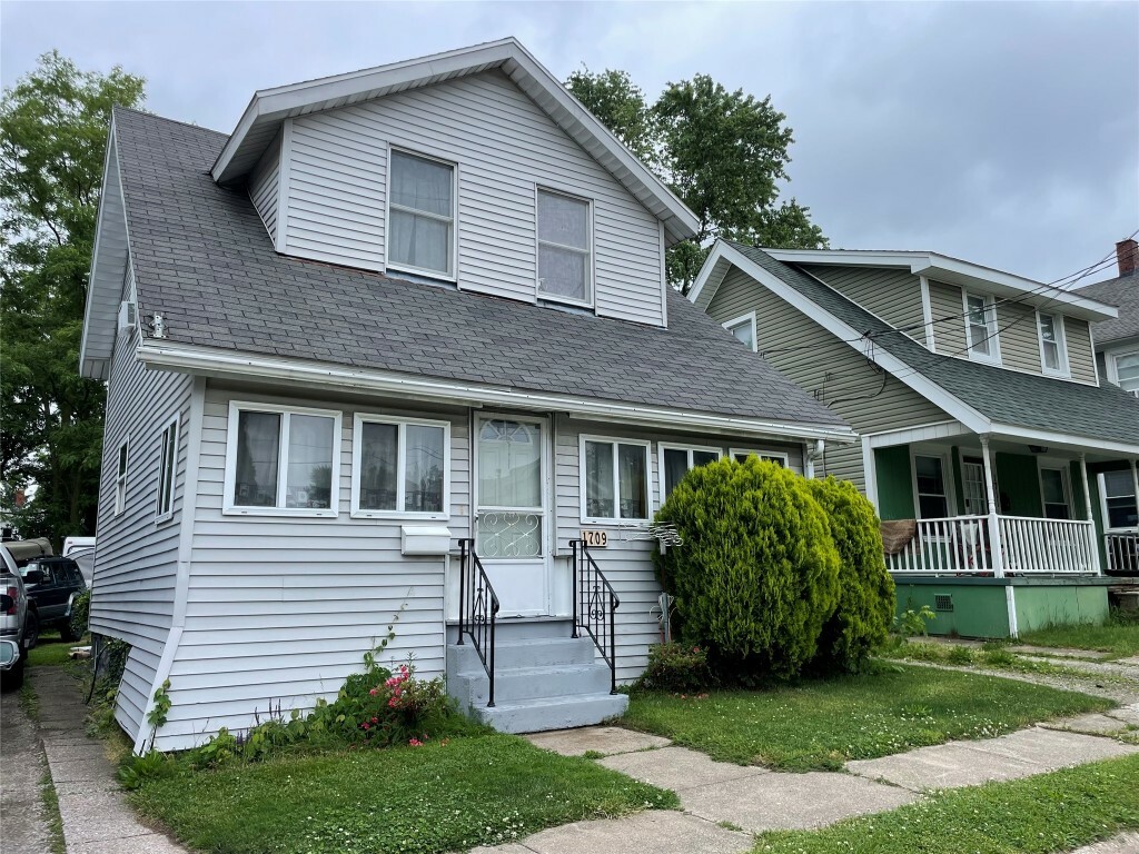 Property Photo:  1709 Center Street  PA 16510 