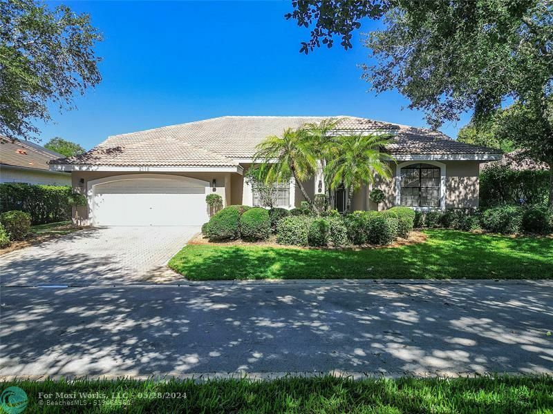 Property Photo:  2118 Pinehurst Way  FL 33071 