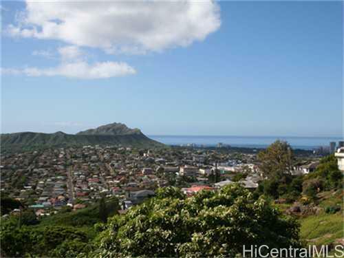 Property Photo:  3902 Maunahilu Place  HI 96816 