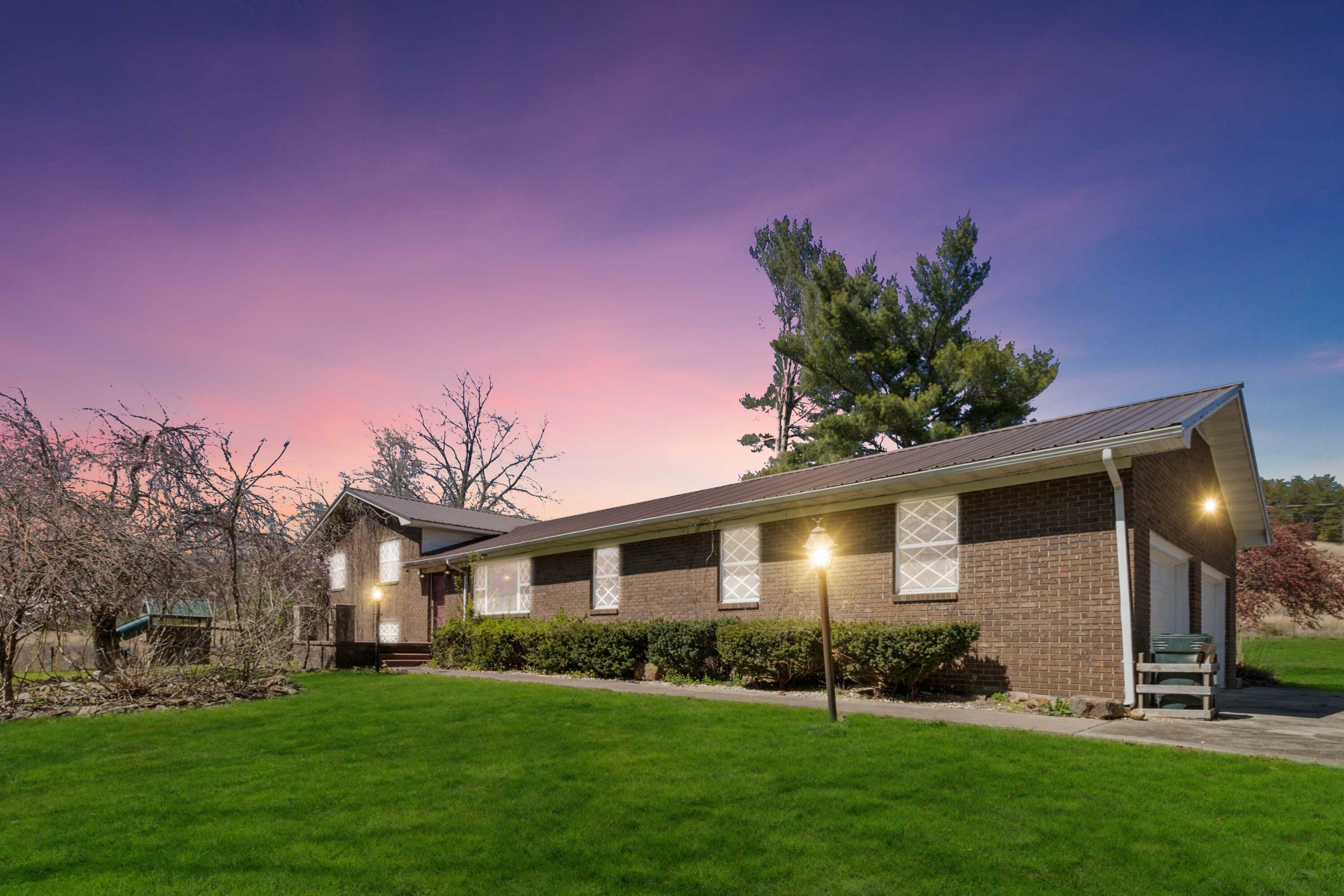 Property Photo: 2765 McNeil-Corn Creek Road KY 40759