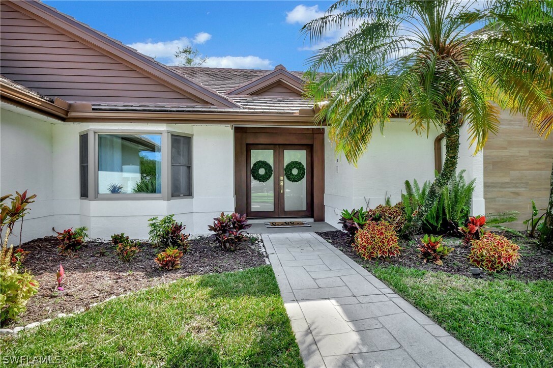 Property Photo:  2140 Harlans Run  FL 34105 