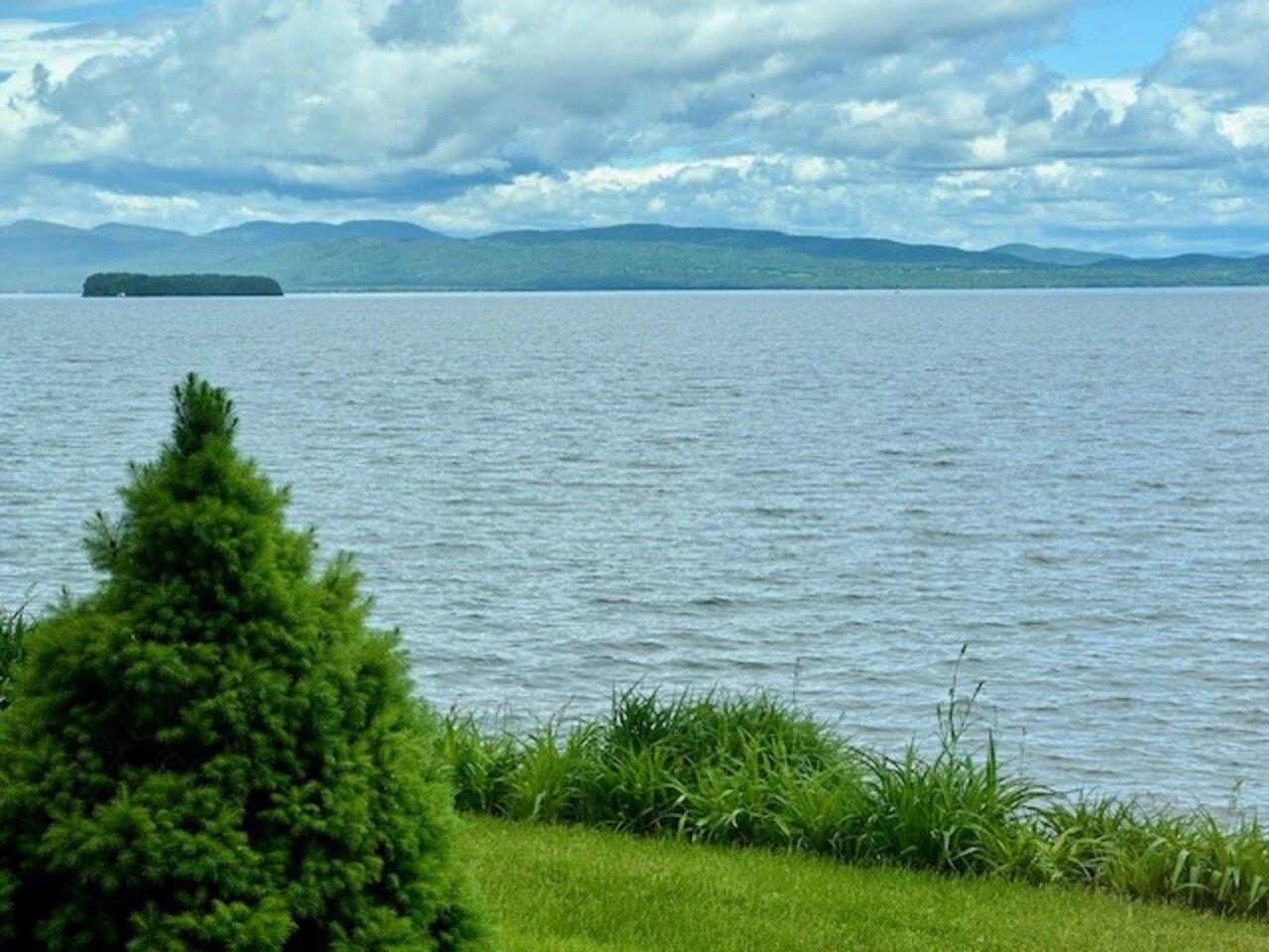 Property Photo:  21 Harbor Watch Road  VT 05401 