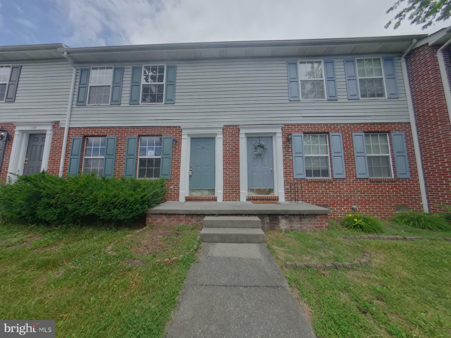 Property Photo:  118 Parkside Drive  VA 22602 