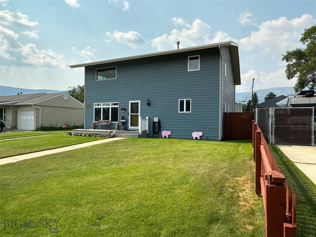 Property Photo:  1605 Ogden Street  MT 59711 