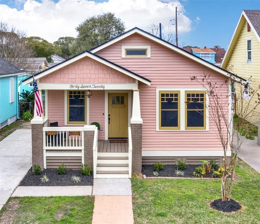 Property Photo: 4720 Avenue R TX 77551