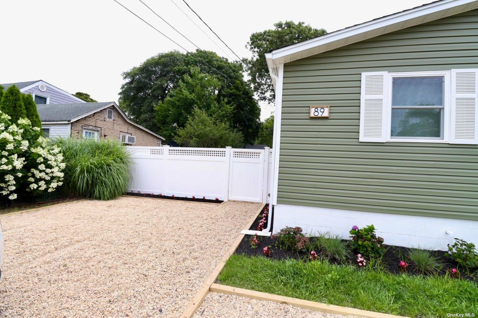 Property Photo:  89 Lynbrook Drive  NY 11951 