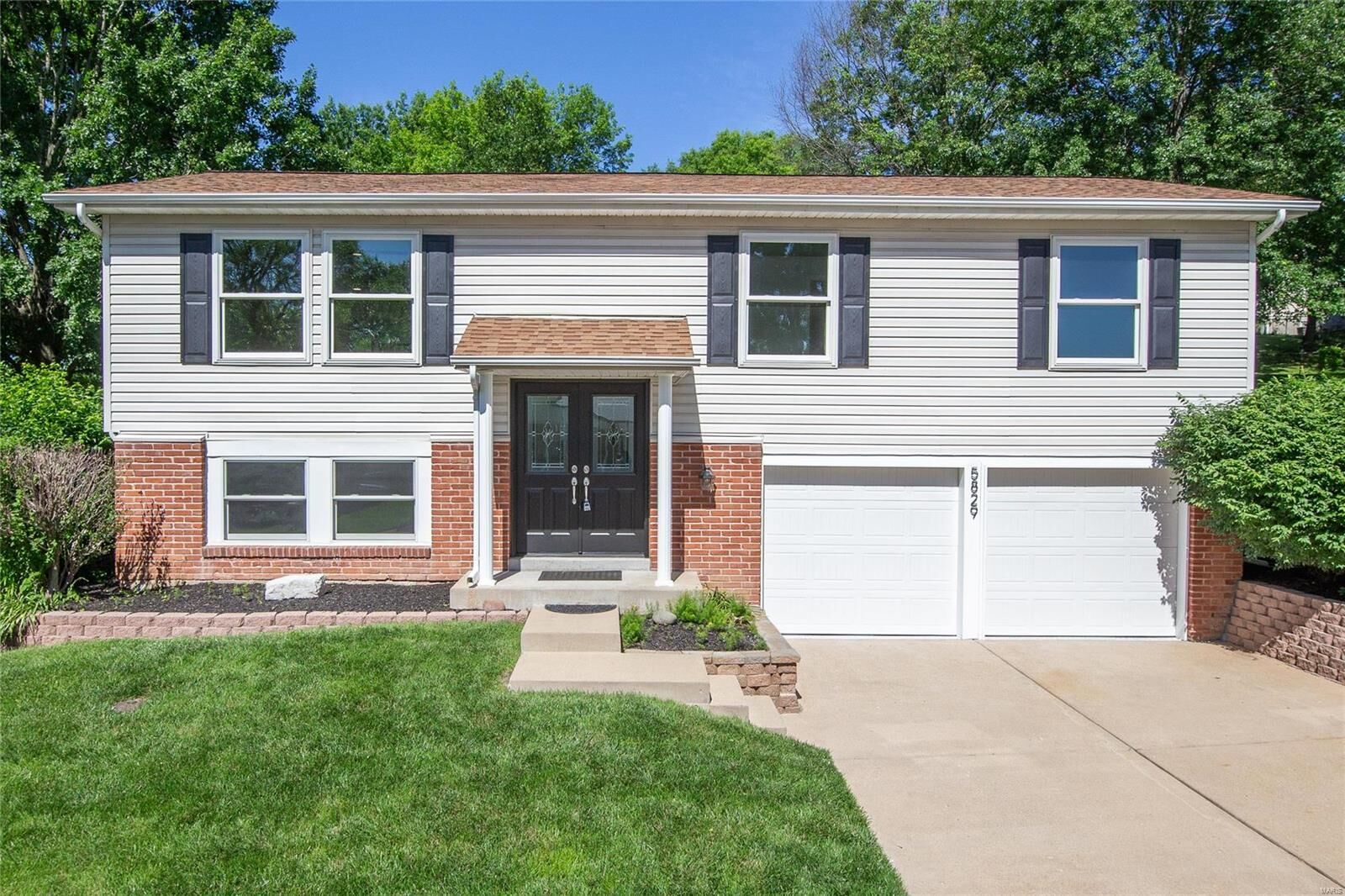 Property Photo:  5829 Falcon View Lane  MO 63129