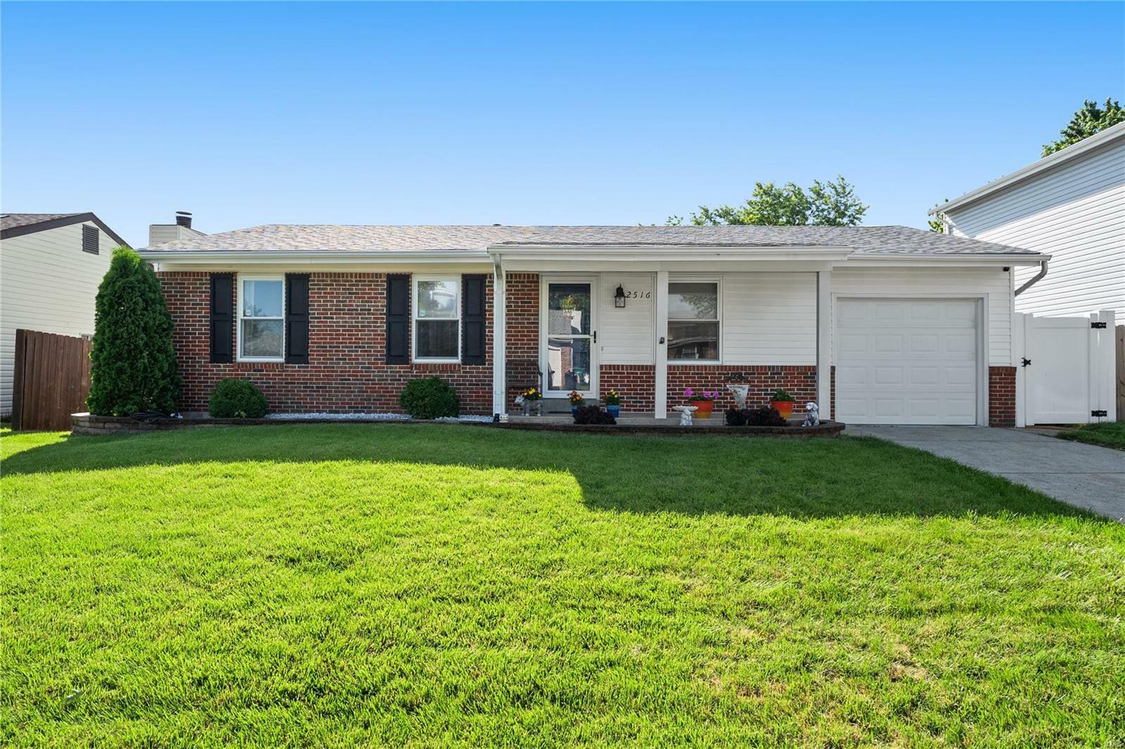 Property Photo:  2516 Medford  MO 63049 