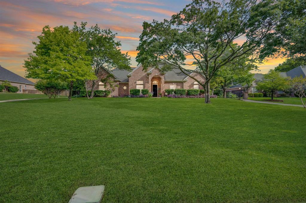 Property Photo:  1829 Plum Creek Drive  TX 76065 