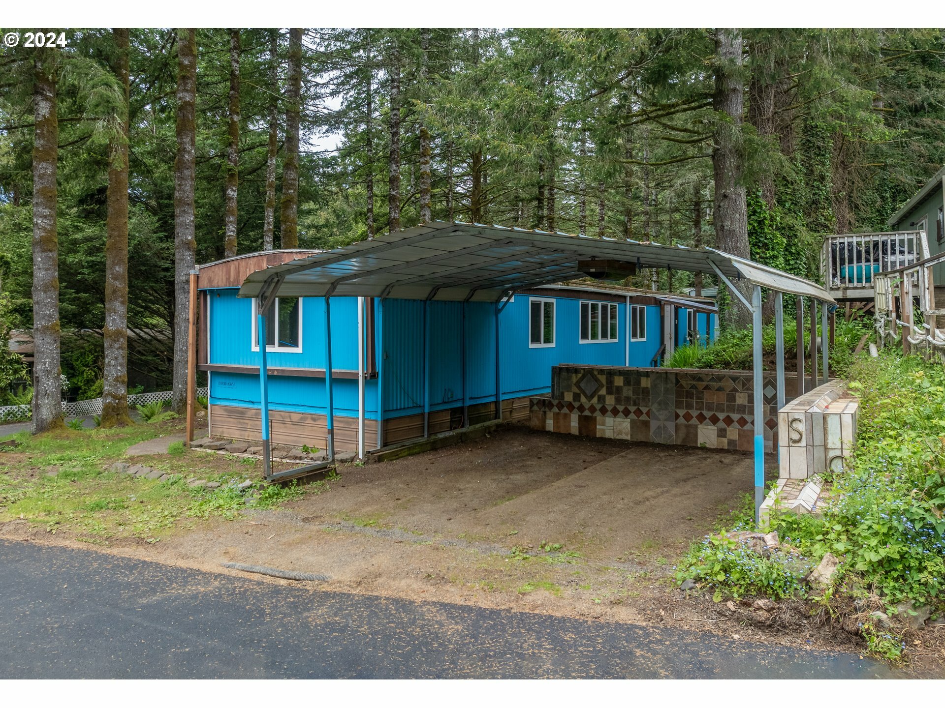 Property Photo: 6310 N Highway 101 2 OR 97368
