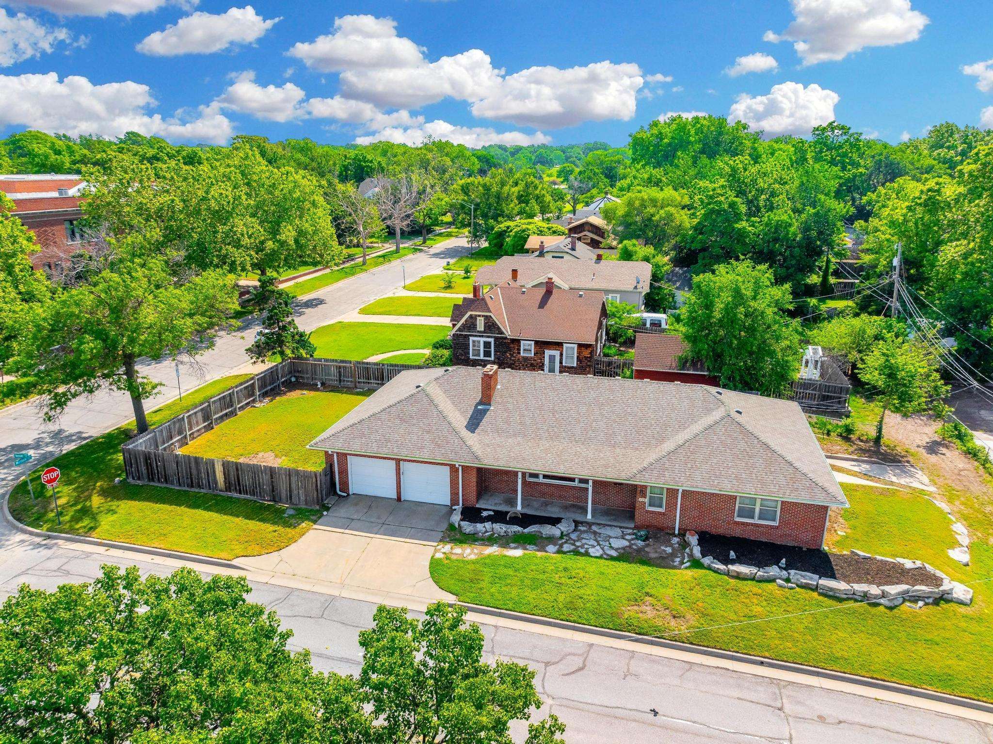 Property Photo: 720 N Vassar St KS 67208