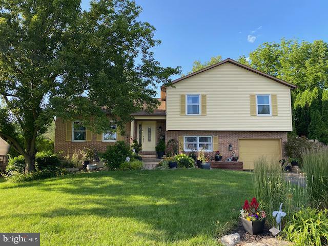 1505 Putnam Drive  Lancaster PA 17602 photo