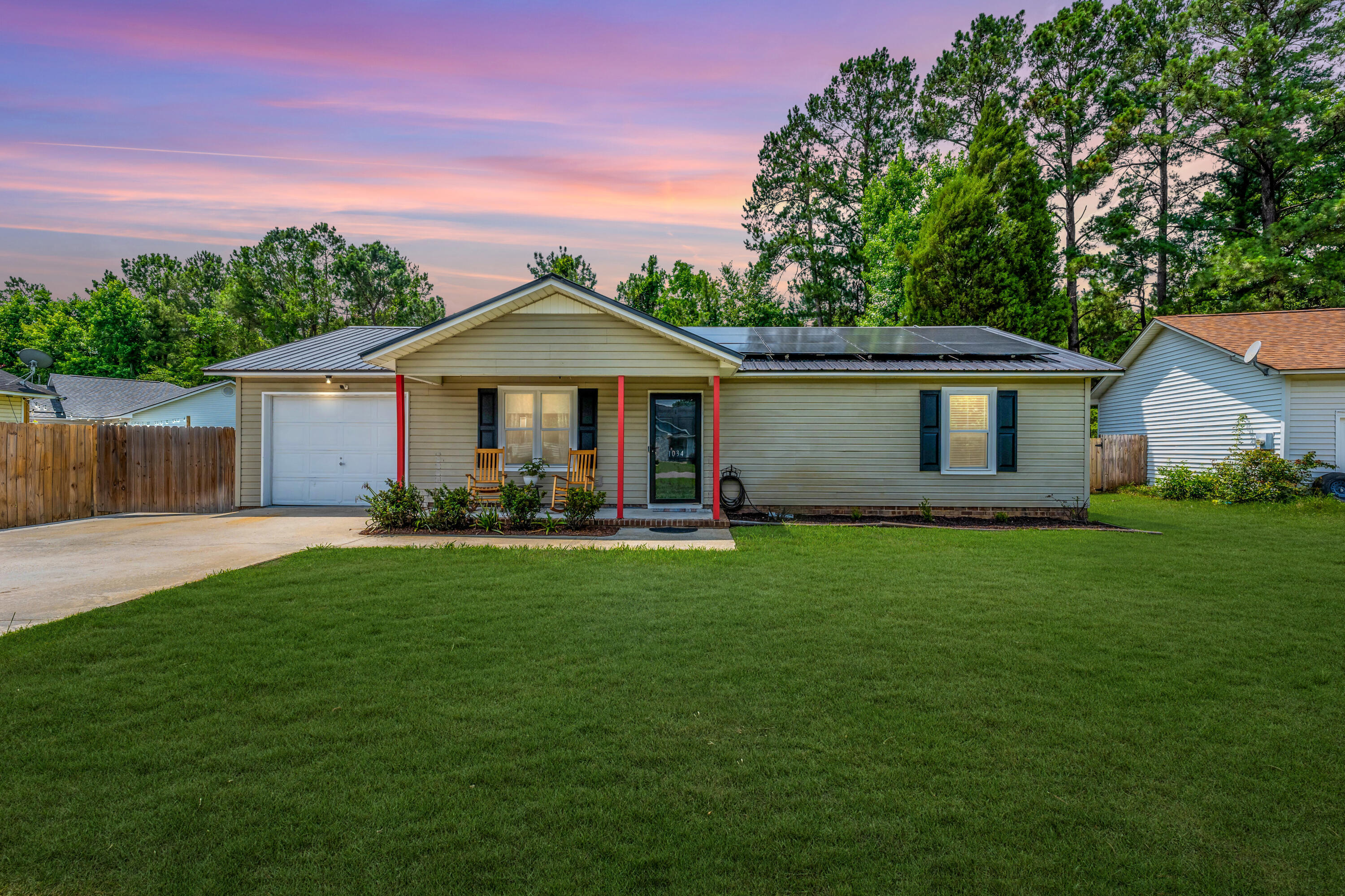 Property Photo: 1034 Limerick Drive SC 29461