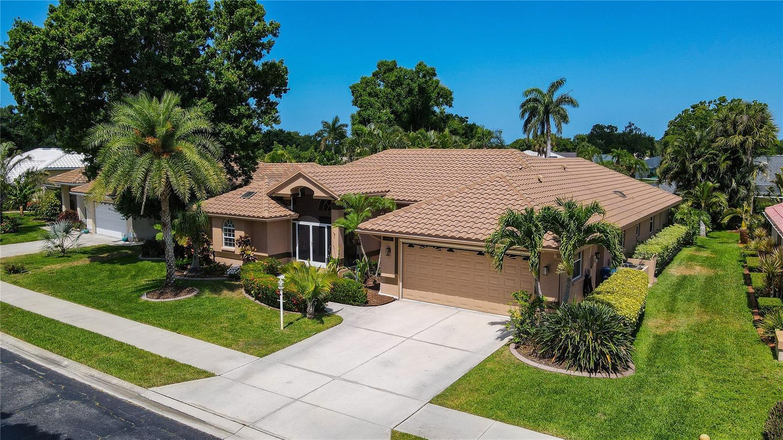 Property Photo:  579 Park Estates Square  FL 34293 