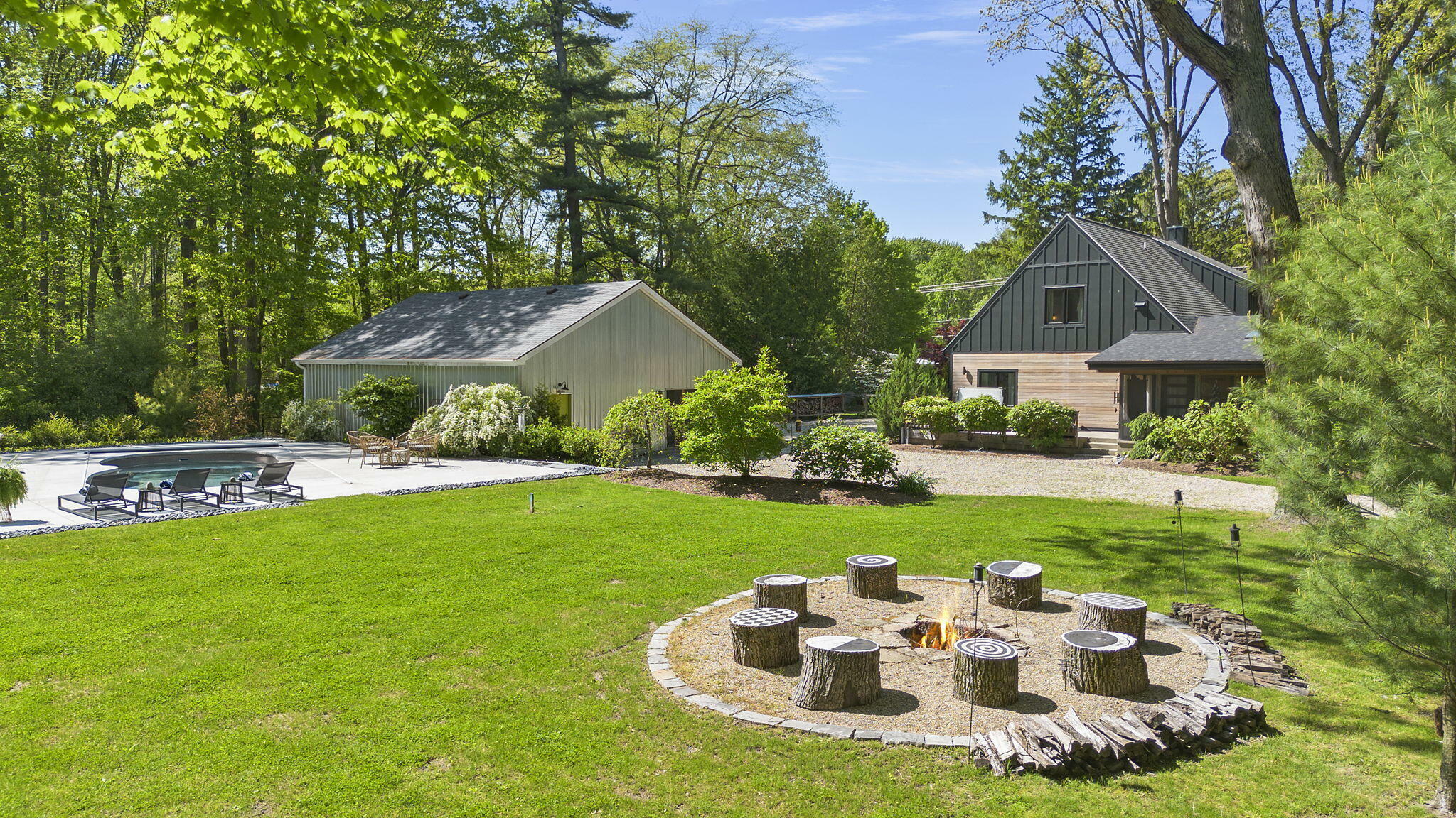 Property Photo: 9626 Union Pier Road MI 49129