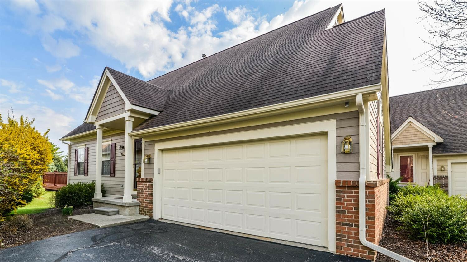 Property Photo:  4161 Boulder Pond Drive  MI 48108 