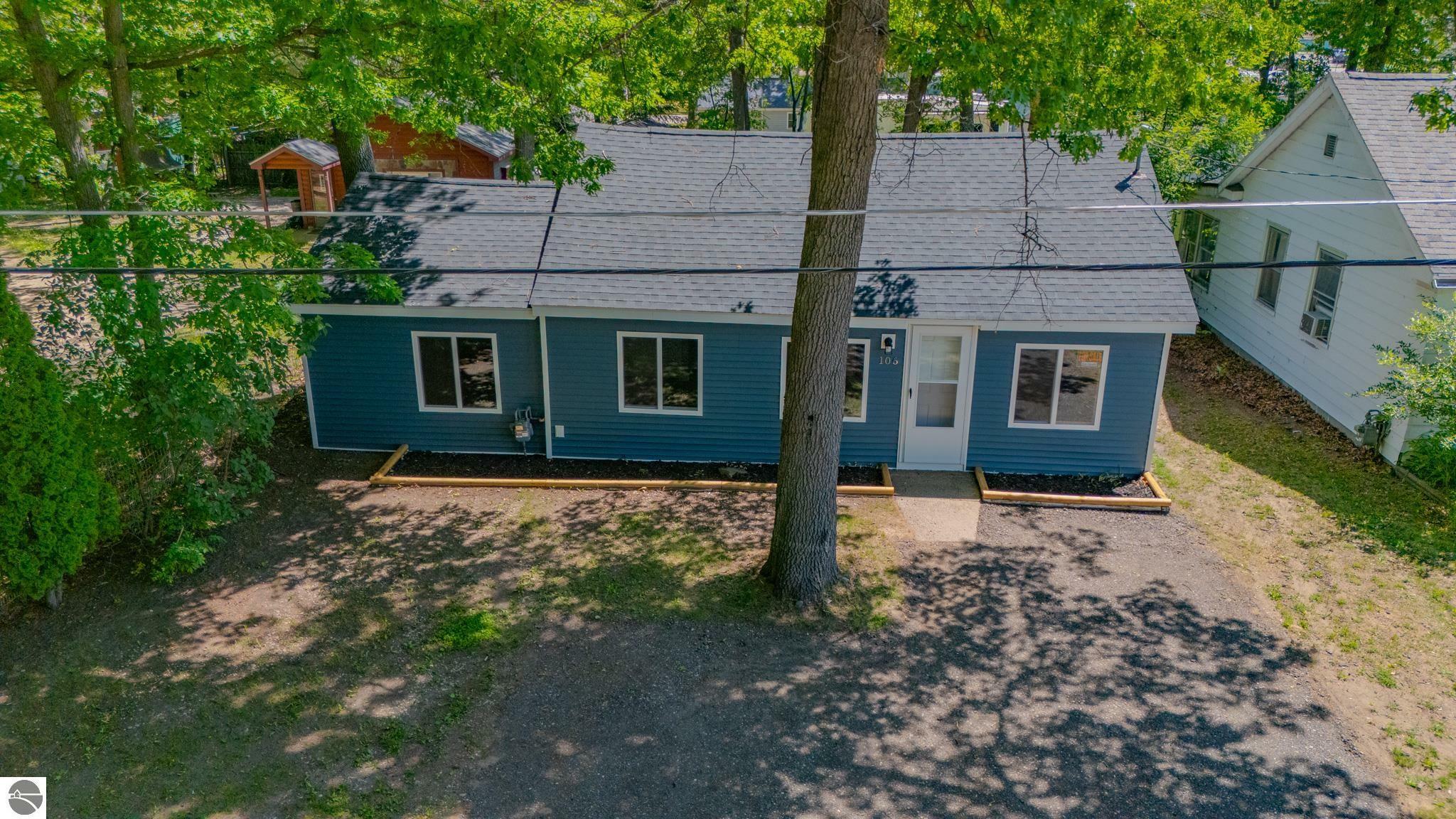 Property Photo:  106 Beverly  MI 48651 