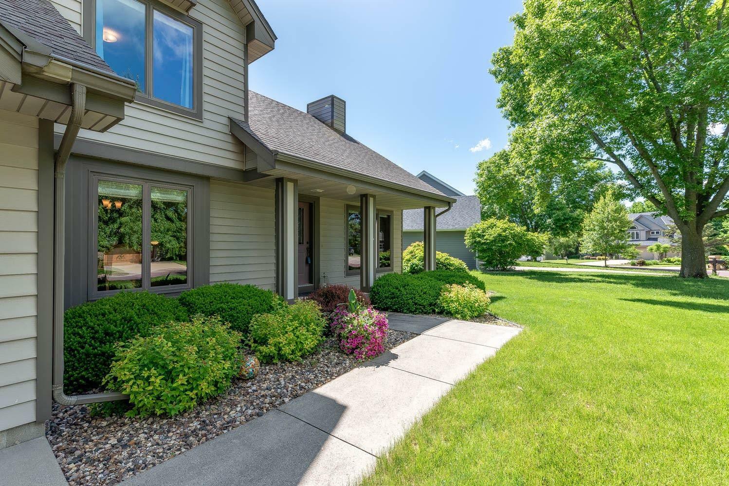 Property Photo:  129 Chancery Lane  MN 56001 