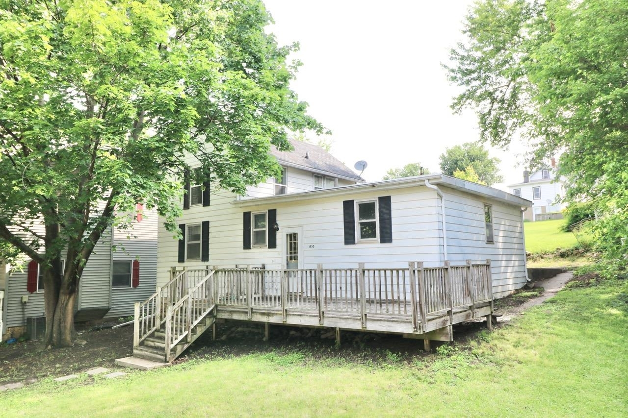 Property Photo:  1450 Adair Street  IA 52001 