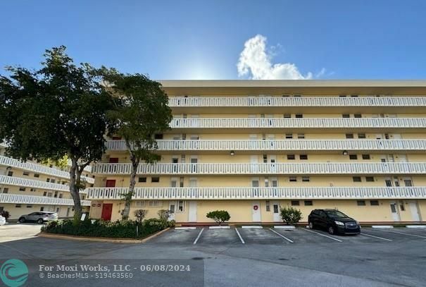 Property Photo:  2980 Point East Dr D201  FL 33160 