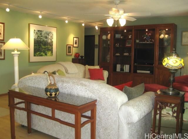 420F Haleloa Place 420F  Honolulu HI 96821 photo