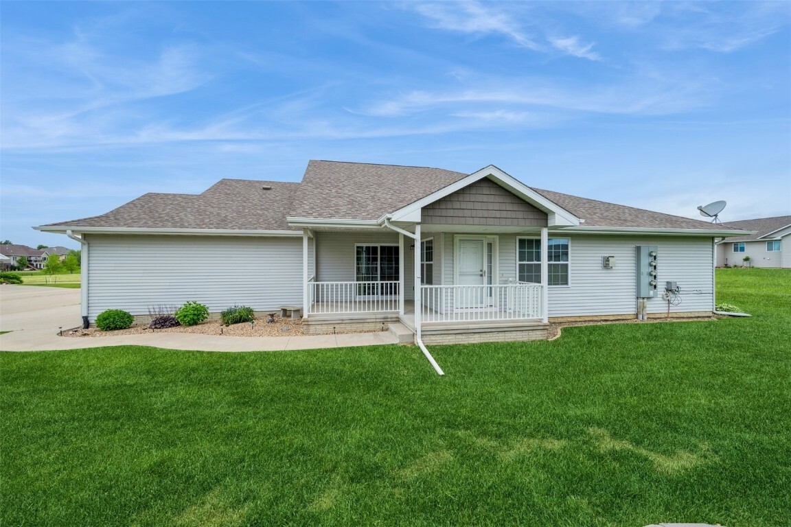 Property Photo:  4408 Hastings Drive  IA 52302 