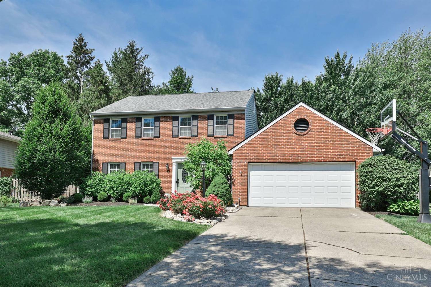 Property Photo: 9811 Blackbird Place OH 45040