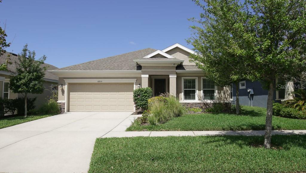 Property Photo:  6830 Park Strand Drive  FL 33572 