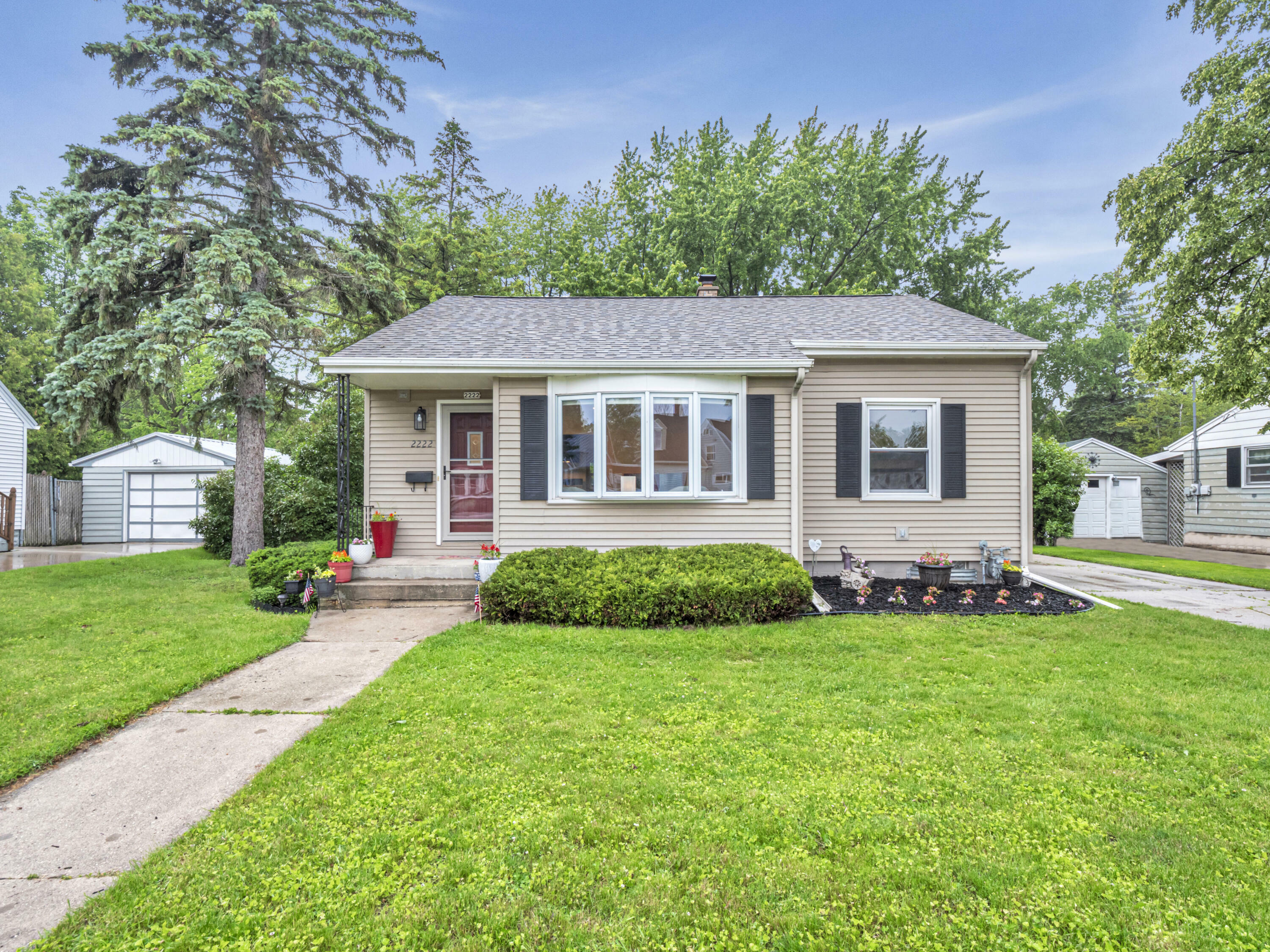 Property Photo: 2222 N 23rd St WI 53083