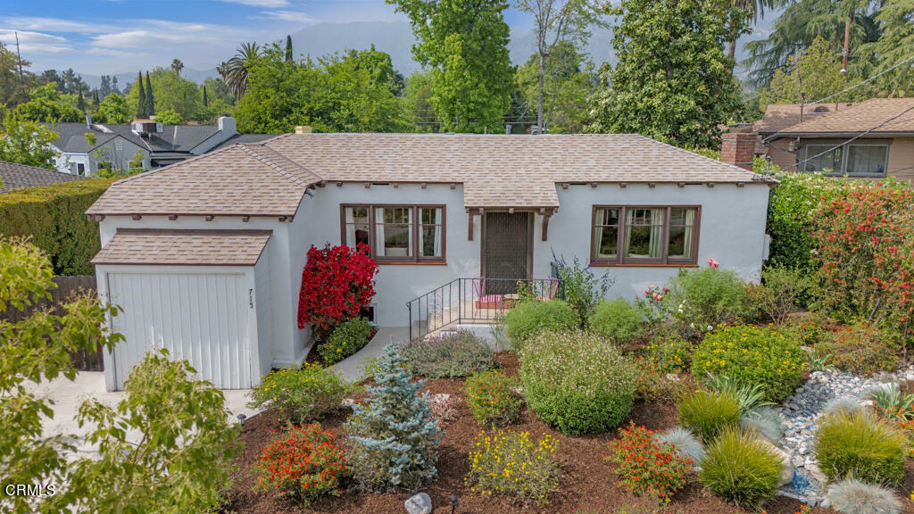 Property Photo:  715 Highland Street  CA 91104 