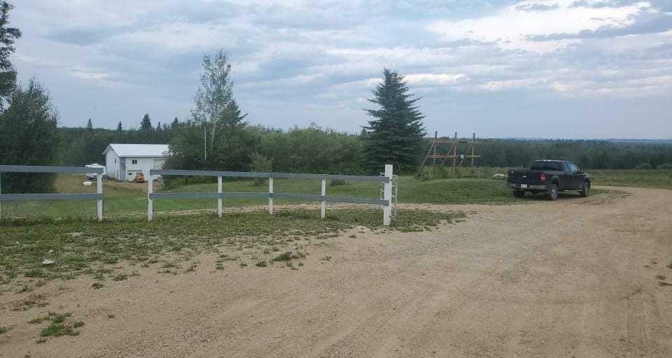 Property Photo:  13002 881 Highway  AB T0A 2C0 