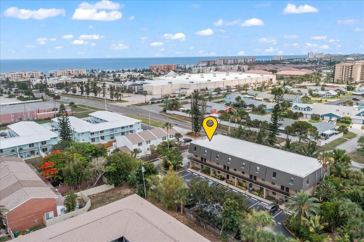 Property Photo:  1010 Pinetree Drive  FL 32937 