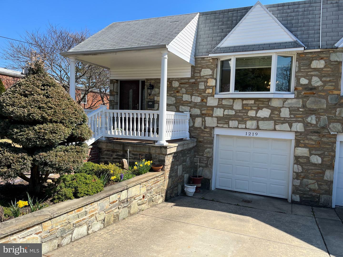 Property Photo:  1219 Fenwick Place  PA 19115 