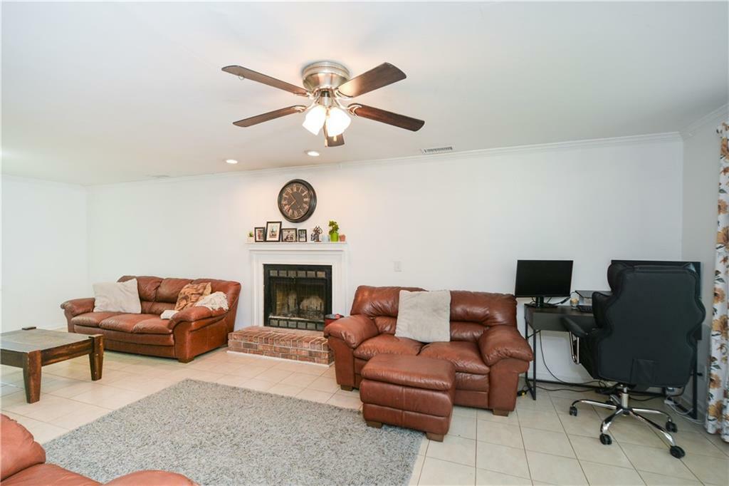 Property Photo:  2896 Lakemont Drive SW  GA 30060 