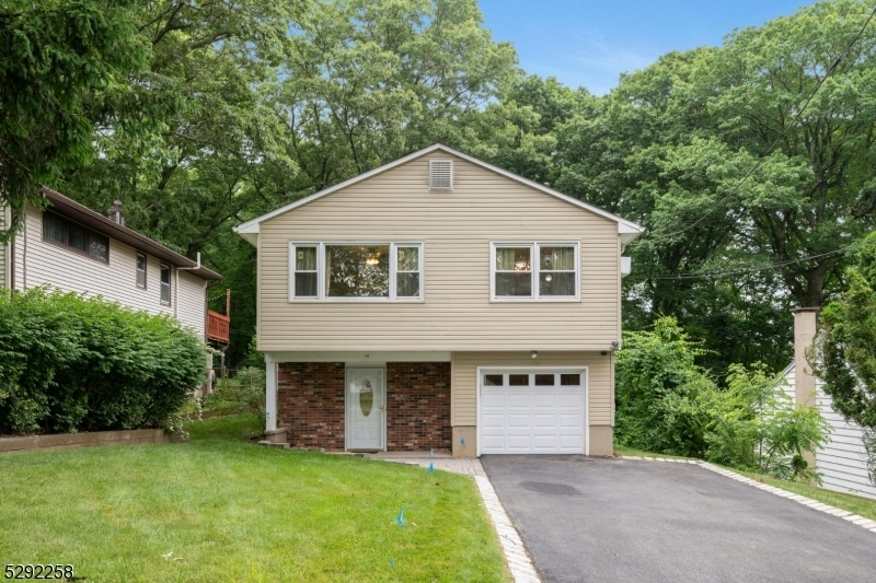 Property Photo:  14 Weber Ln  NJ 07803 