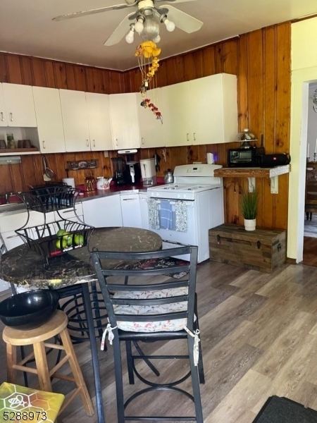 Property Photo:  142 S Main St 3  NJ 07885 