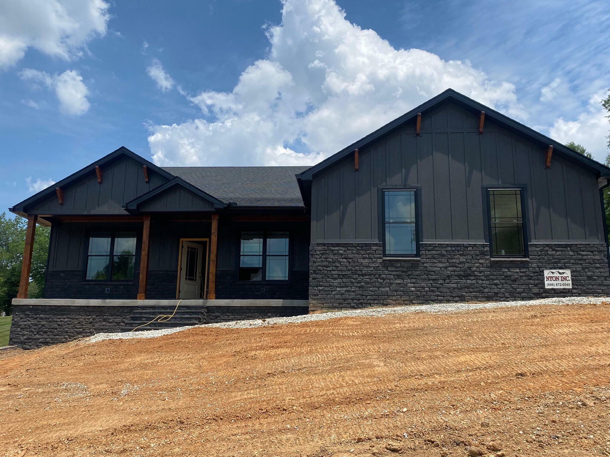 Property Photo: 562 Woods Edge Drive KY 42503