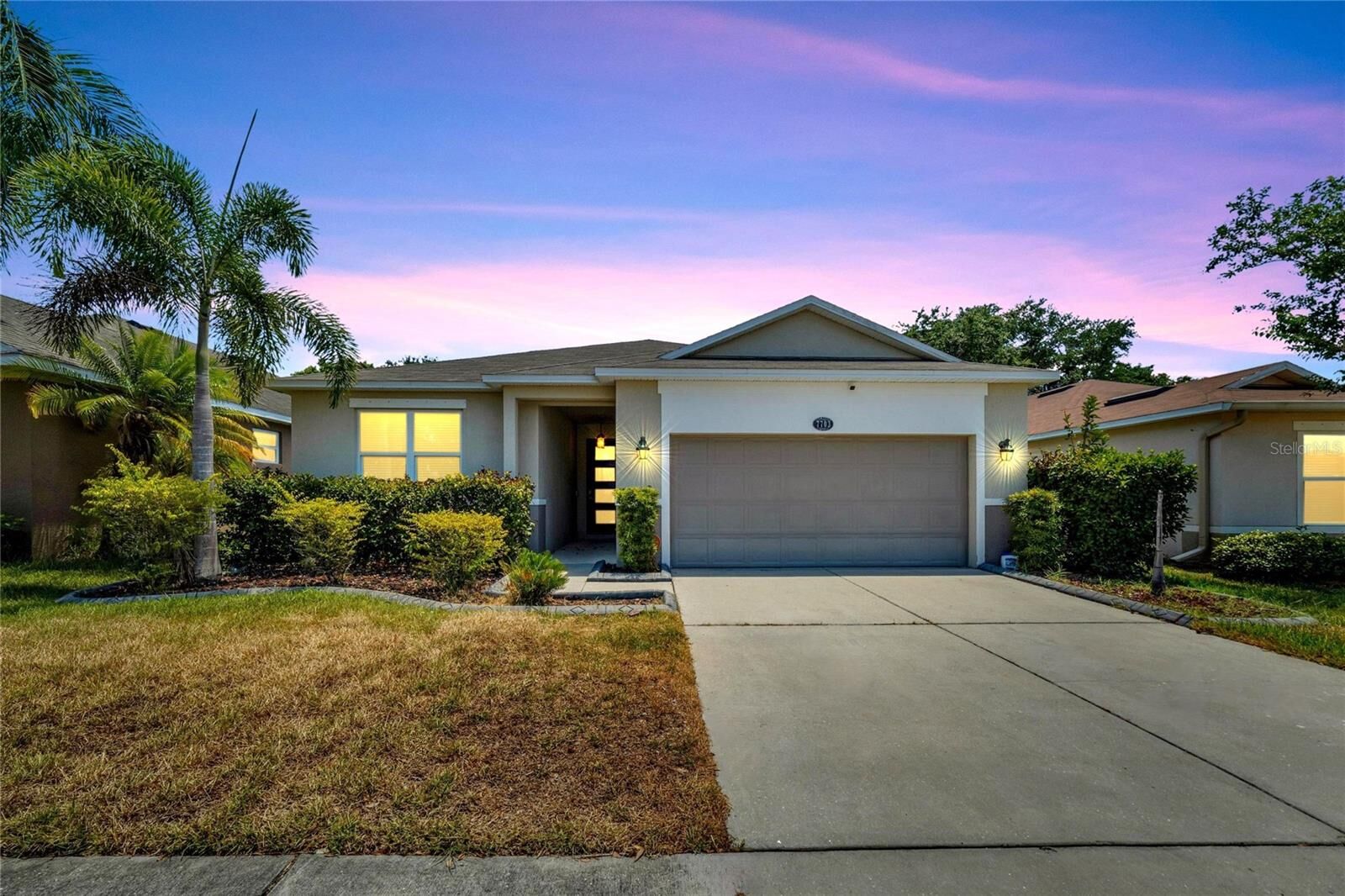 Property Photo:  7703 Tangle Rush Drive  FL 33534 