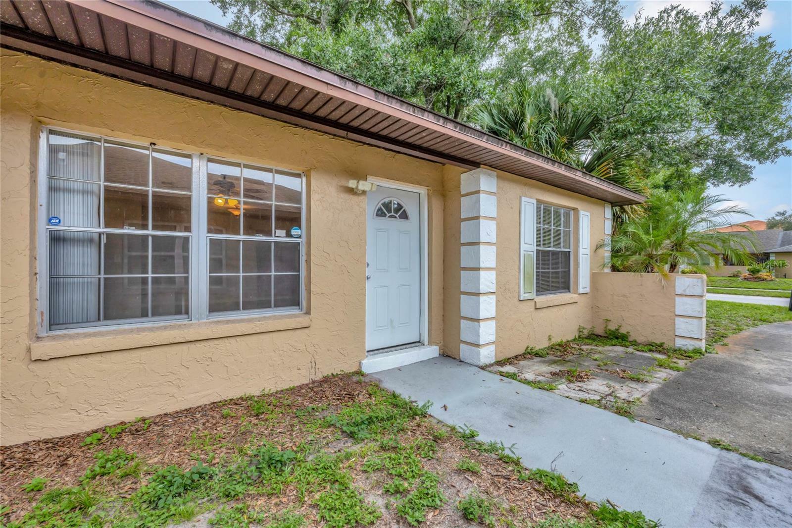 Property Photo: 1209 Sophie Boulevard FL 32828