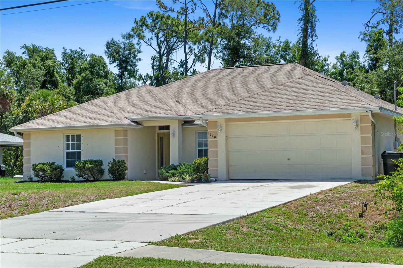 Property Photo:  1140 Atwater Drive  FL 34288 