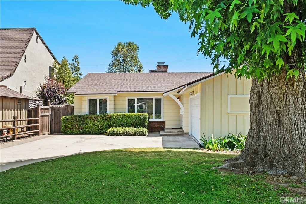 Property Photo:  13410 Weddington Street  CA 91401 