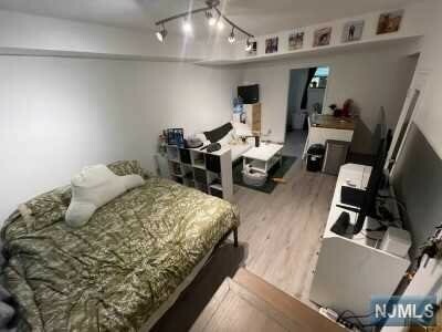 Property Photo:  87 Hastings Avenue A  NJ 07070 