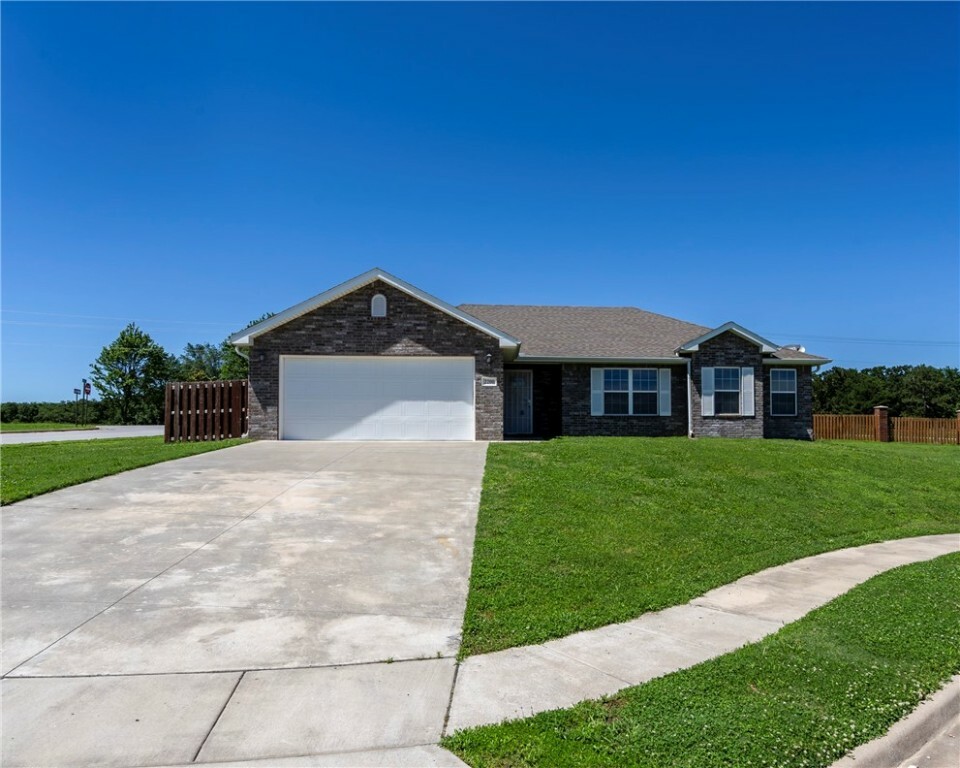 Property Photo:  2200 Augusta Circle  AR 72734 