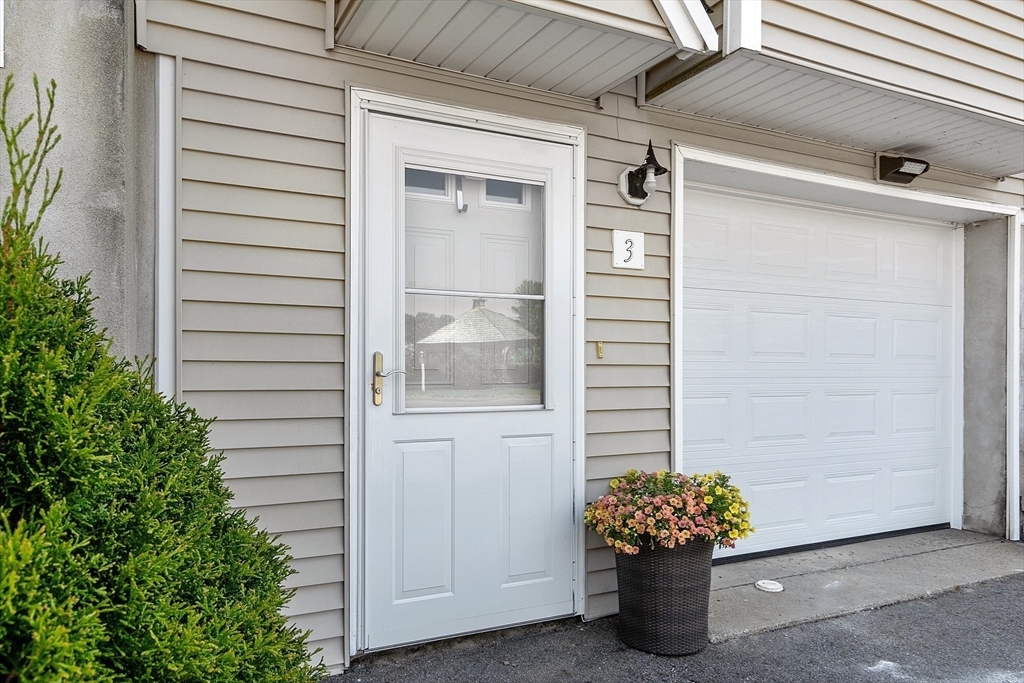 Property Photo:  36 Tobey Rd 3  MA 01826 